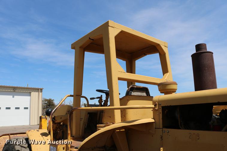 image for item DC7595 1980 Caterpillar 950 wheel loader