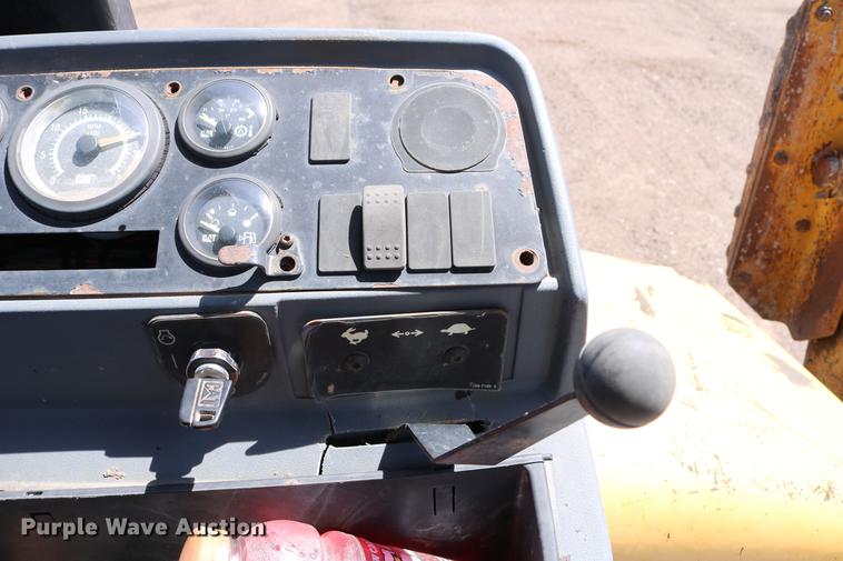 image for item DC7596 1997 Caterpillar 416C backhoe