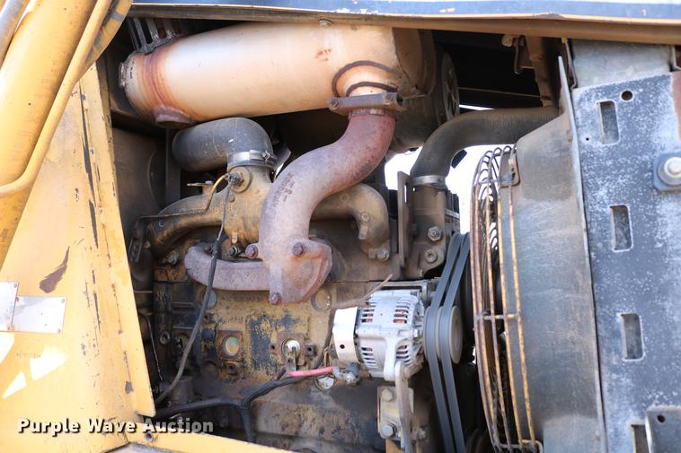 image for item DC7596 1997 Caterpillar 416C backhoe