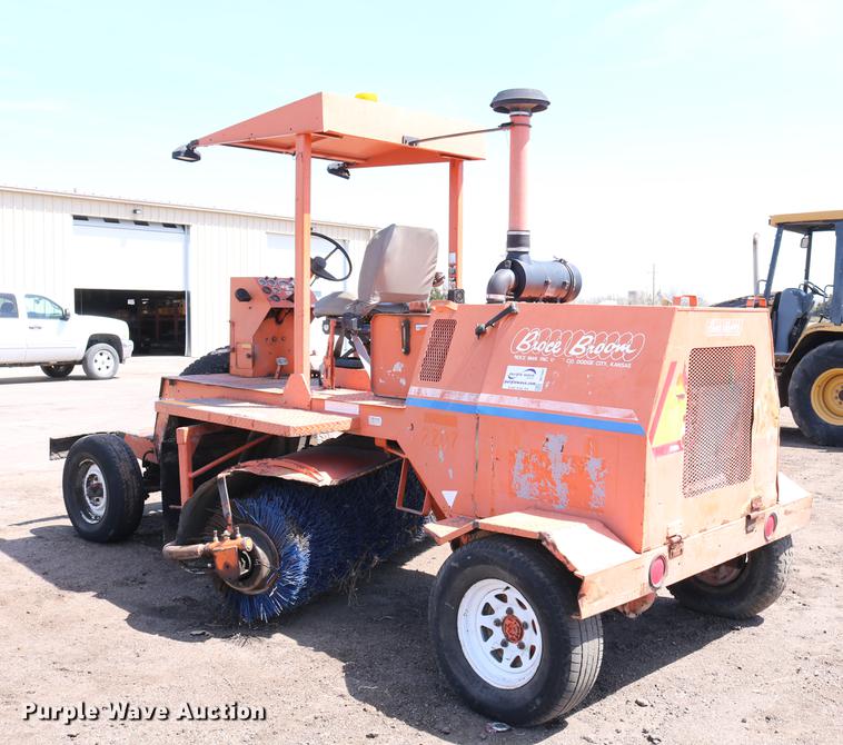 image for item DC7597 Broce RJ350 broom