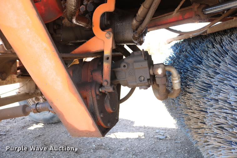 image for item DC7598 Broce RJ350 broom