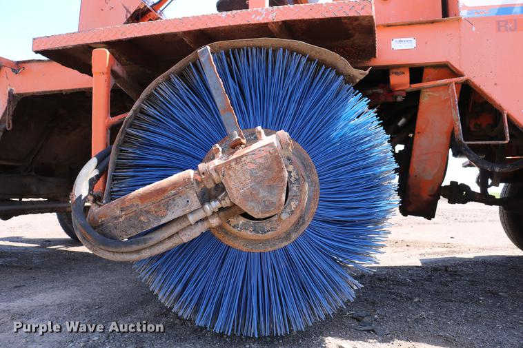 image for item DC7598 Broce RJ350 broom