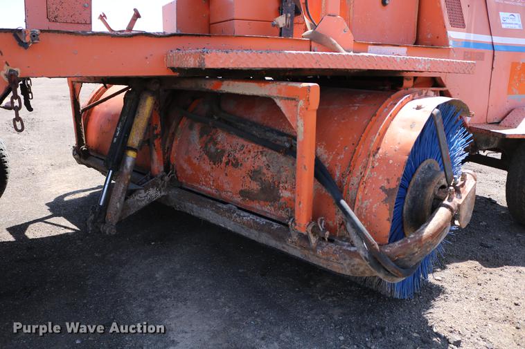 image for item DC7598 Broce RJ350 broom