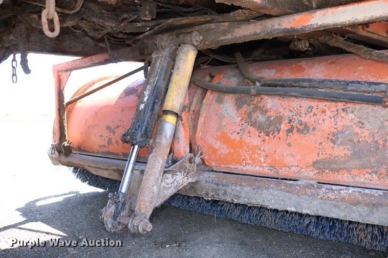 image for item DC7598 Broce RJ350 broom