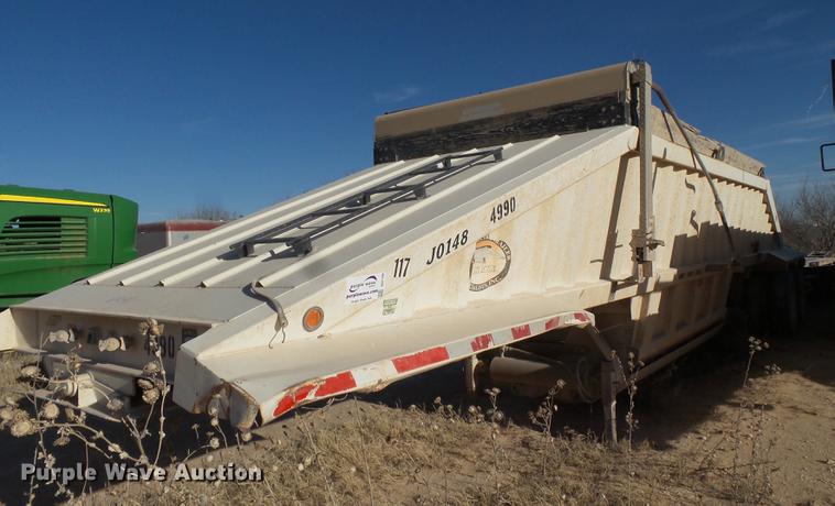 image for item DD1199 2008 CTS BDT-40LP bottom dump trailer