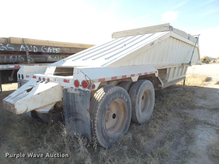 image for item DD1199 2008 CTS BDT-40LP bottom dump trailer