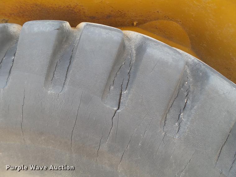 image for item DD1205 Caterpillar 631C conventional scraper