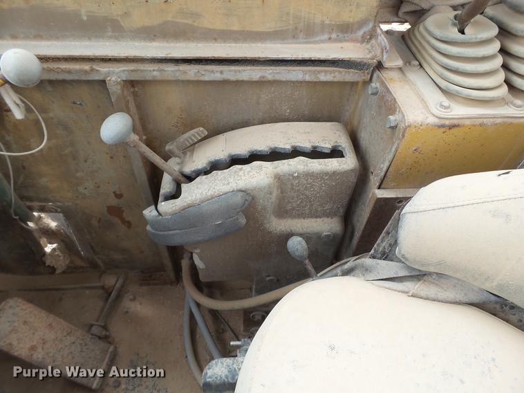 image for item DD1205 Caterpillar 631C conventional scraper