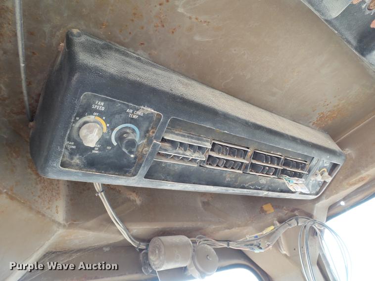 image for item DD1205 Caterpillar 631C conventional scraper