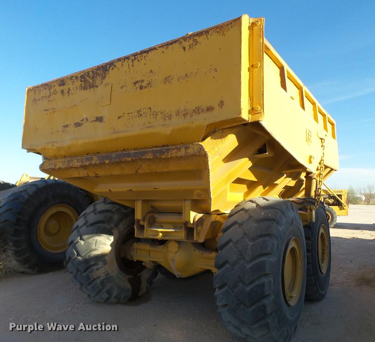 image for item DD1206 Phil end dump trailer