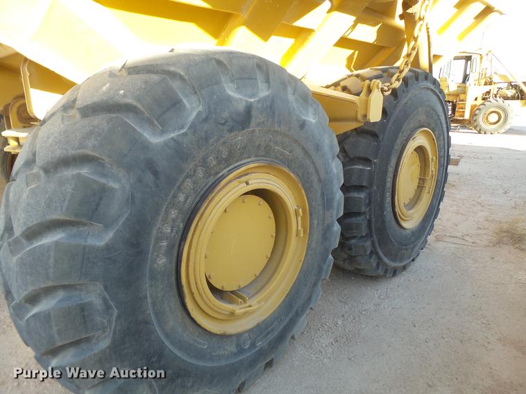 image for item DD1206 Phil end dump trailer