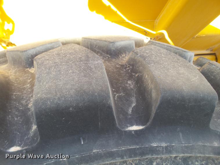 image for item DD1206 Phil end dump trailer