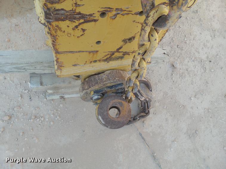 image for item DD1206 Phil end dump trailer