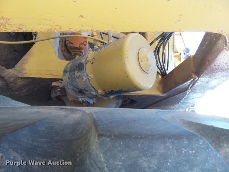 image for item DD1209 1989 Caterpillar 631E water wagon