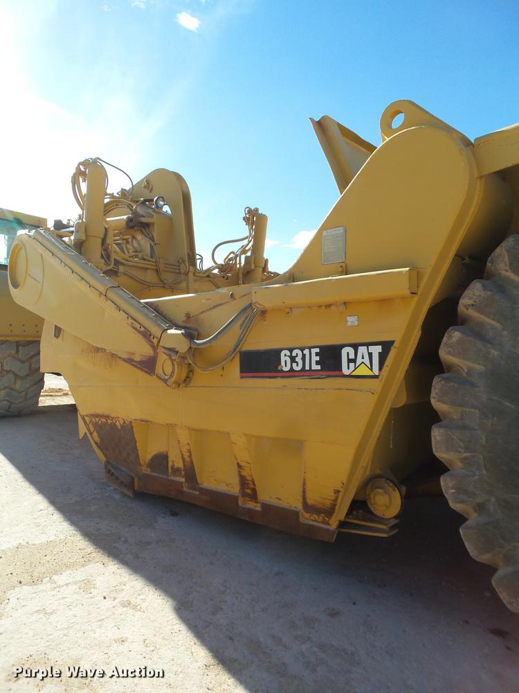 image for item DD1209 1989 Caterpillar 631E water wagon