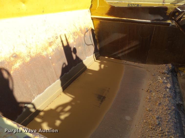 image for item DD1210 1989 Caterpillar 631E conventional scraper