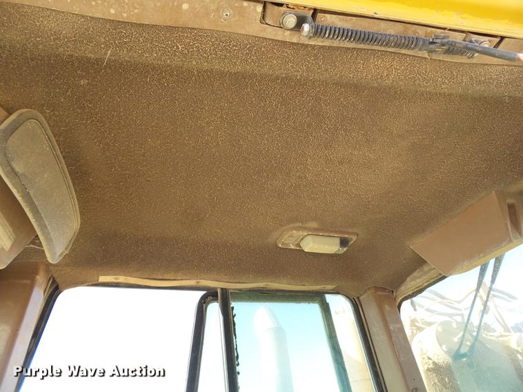 image for item DD1210 1989 Caterpillar 631E conventional scraper