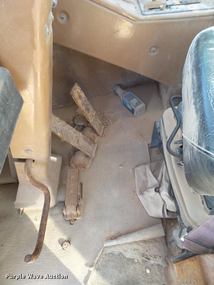 image for item DD1210 1989 Caterpillar 631E conventional scraper