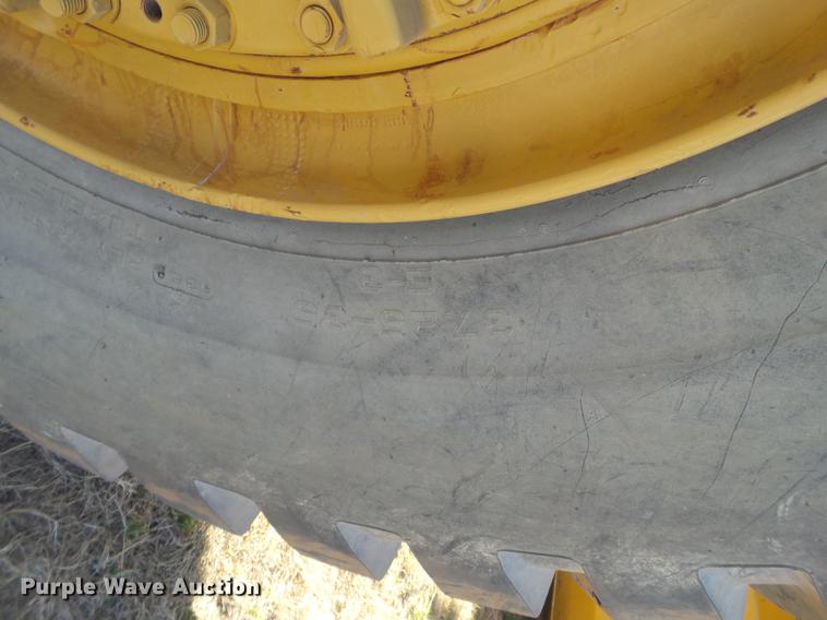 image for item DD1211 1988 Caterpillar 631E conventional scraper