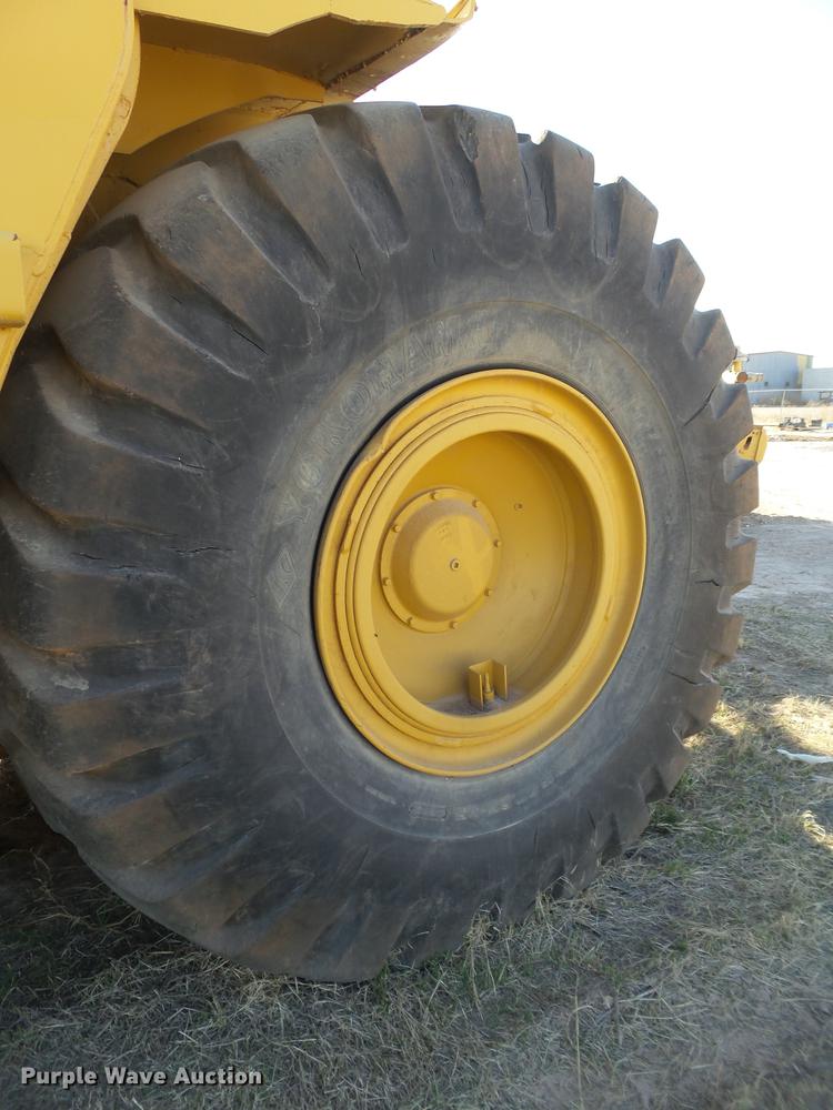 image for item DD1211 1988 Caterpillar 631E conventional scraper