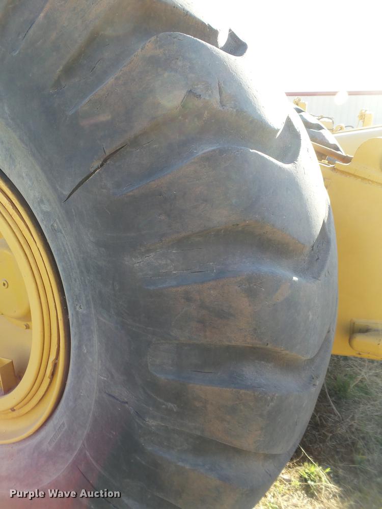 image for item DD1211 1988 Caterpillar 631E conventional scraper