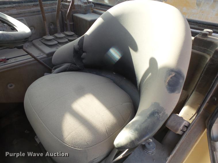 image for item DD1211 1988 Caterpillar 631E conventional scraper