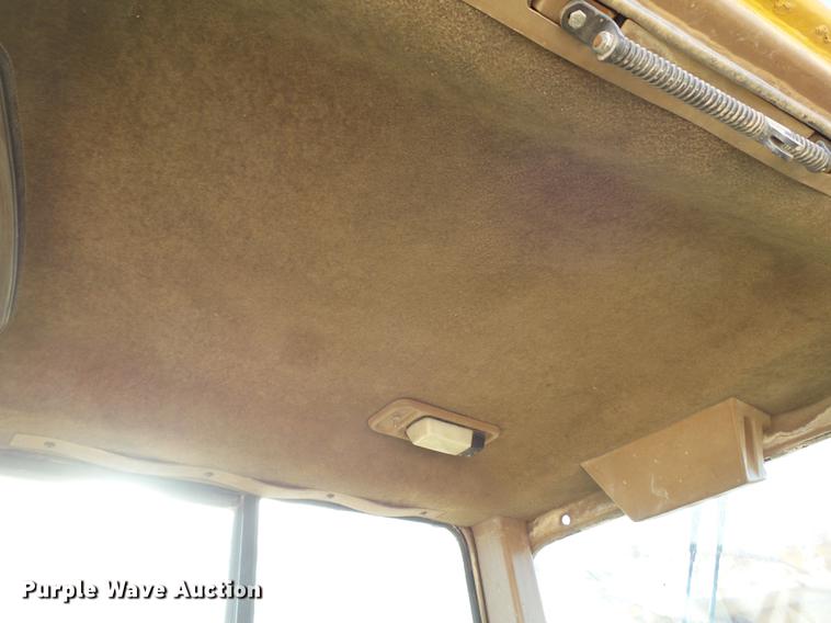 image for item DD1211 1988 Caterpillar 631E conventional scraper