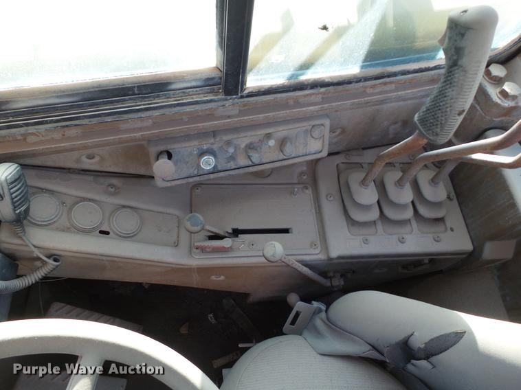 image for item DD1211 1988 Caterpillar 631E conventional scraper