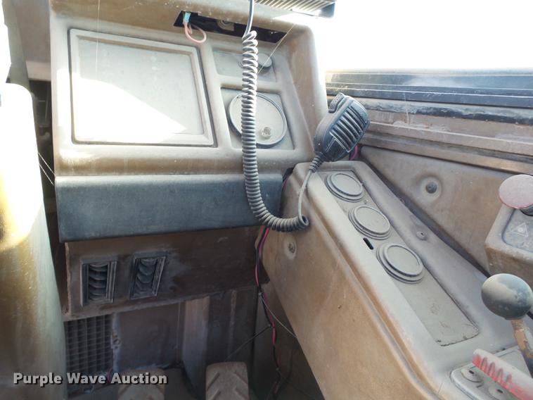 image for item DD1211 1988 Caterpillar 631E conventional scraper