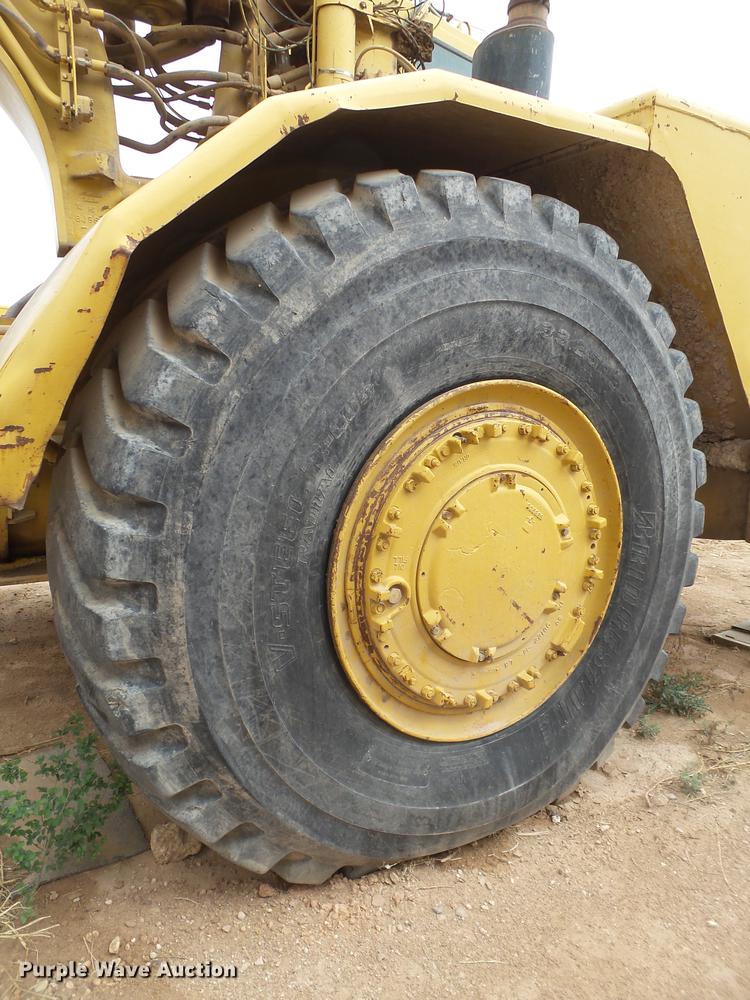 image for item DD1212 Caterpillar 637DW water wagon