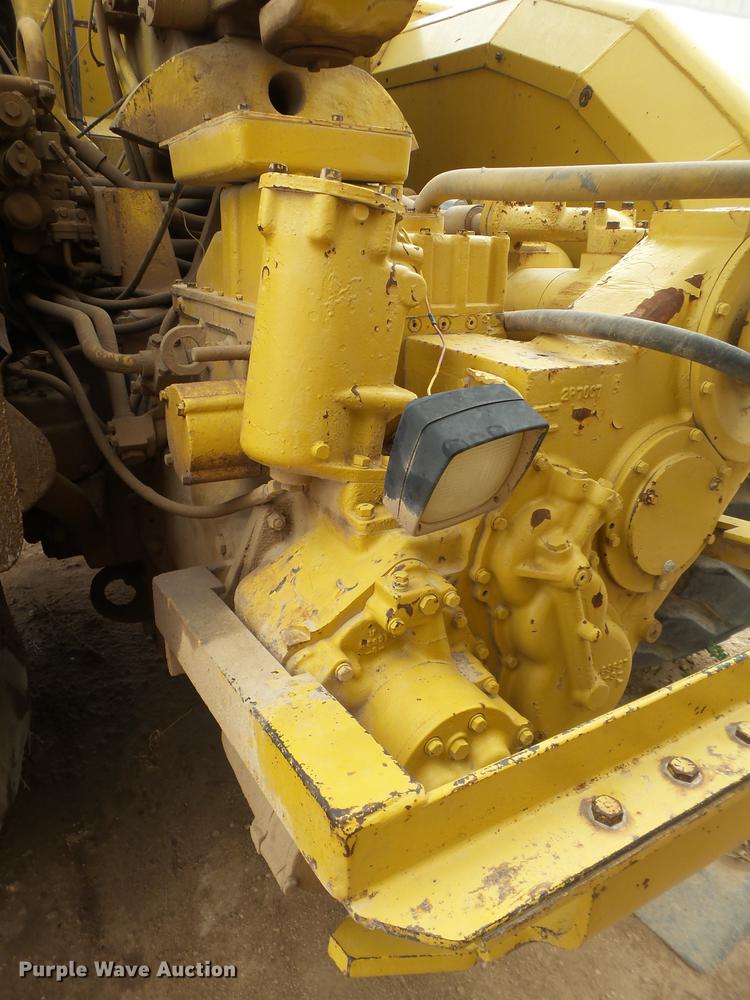 image for item DD1212 Caterpillar 637DW water wagon