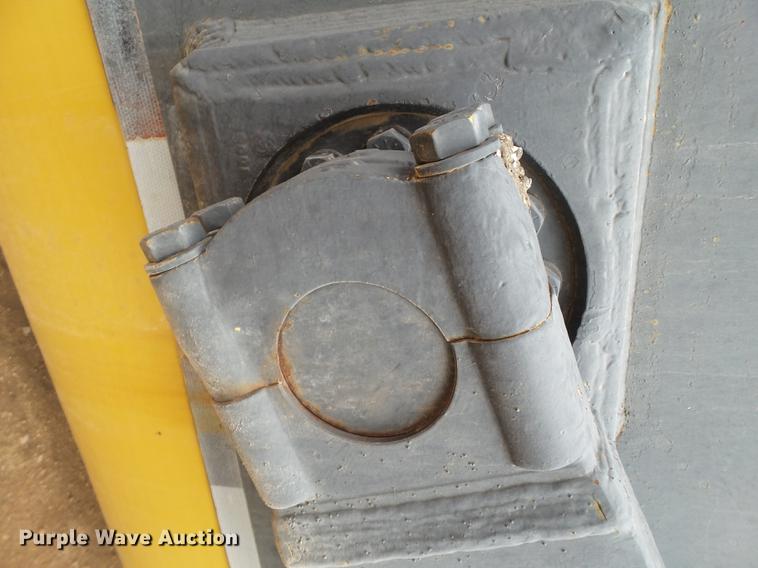 image for item DD1212 Caterpillar 637DW water wagon