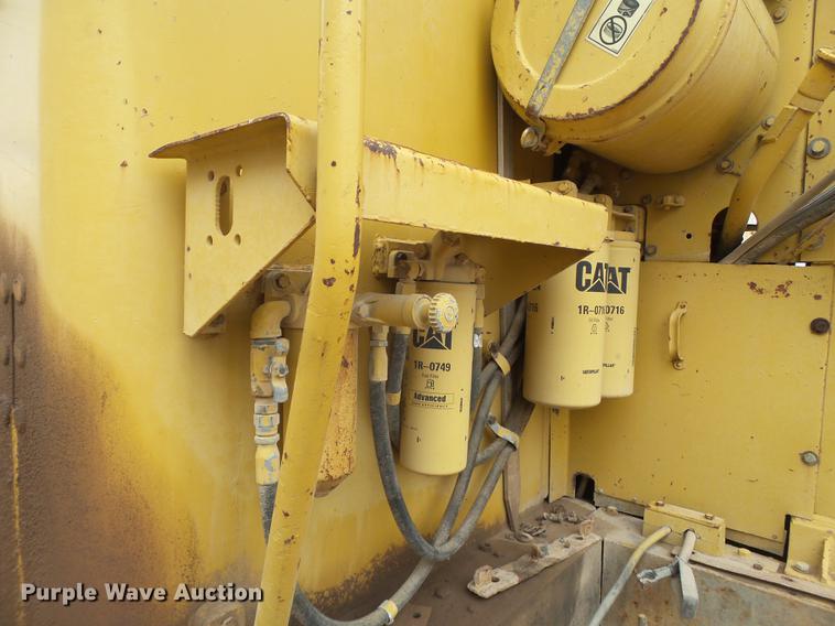 image for item DD1212 Caterpillar 637DW water wagon