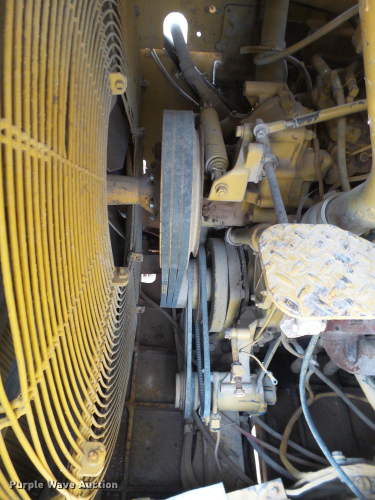 image for item DD1212 Caterpillar 637DW water wagon