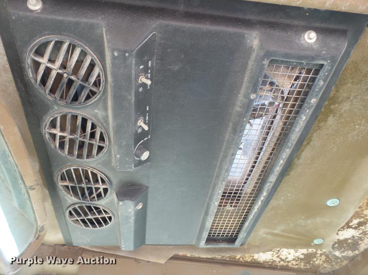 image for item DD1212 Caterpillar 637DW water wagon