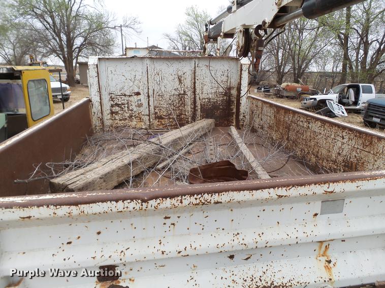 image for item DD1217 1996 International 4900 Crew Cab railroad service truck with crane