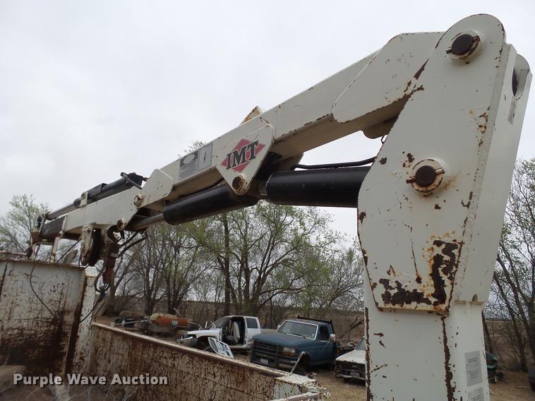 image for item DD1217 1996 International 4900 Crew Cab railroad service truck with crane