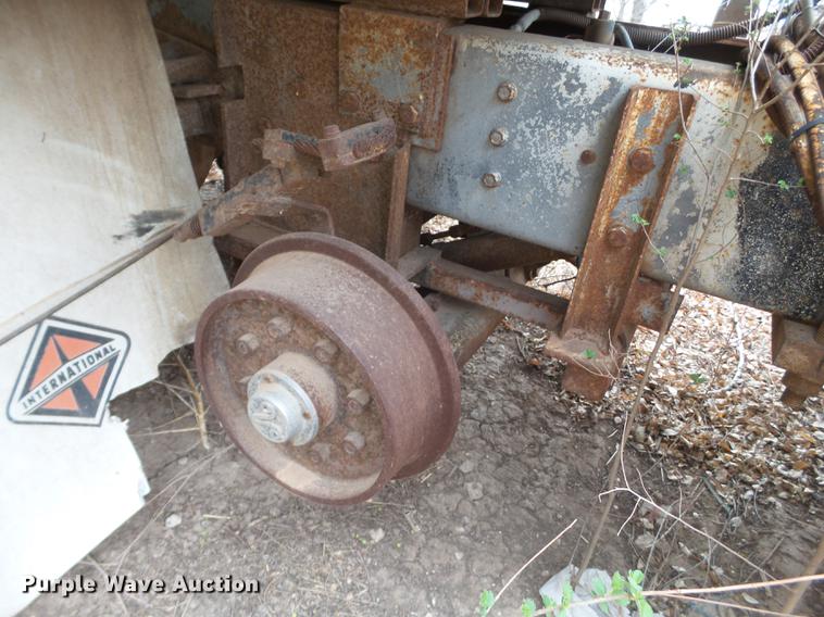 image for item DD1217 1996 International 4900 Crew Cab railroad service truck with crane