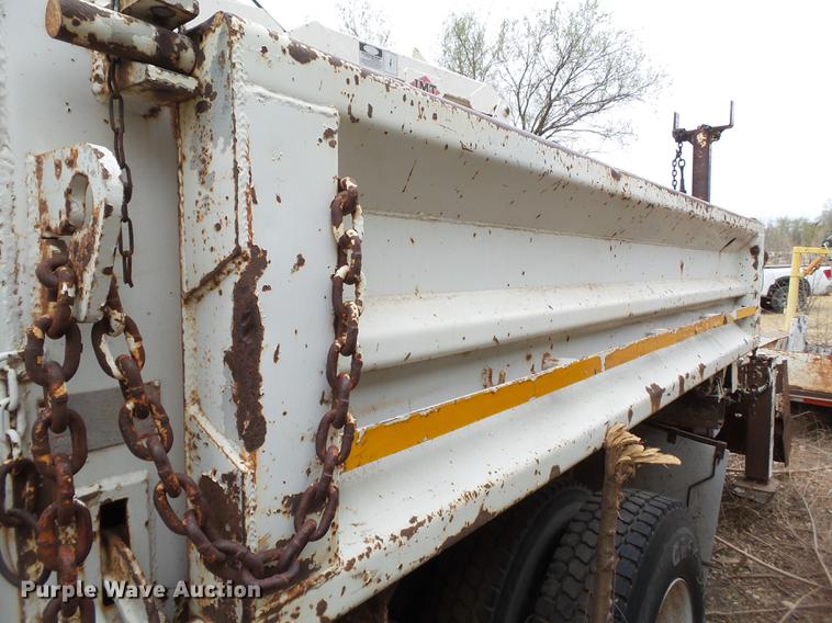 image for item DD1217 1996 International 4900 Crew Cab railroad service truck with crane