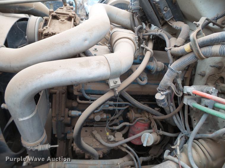 image for item DD1217 1996 International 4900 Crew Cab railroad service truck with crane