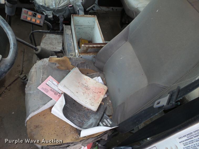 image for item DD1217 1996 International 4900 Crew Cab railroad service truck with crane