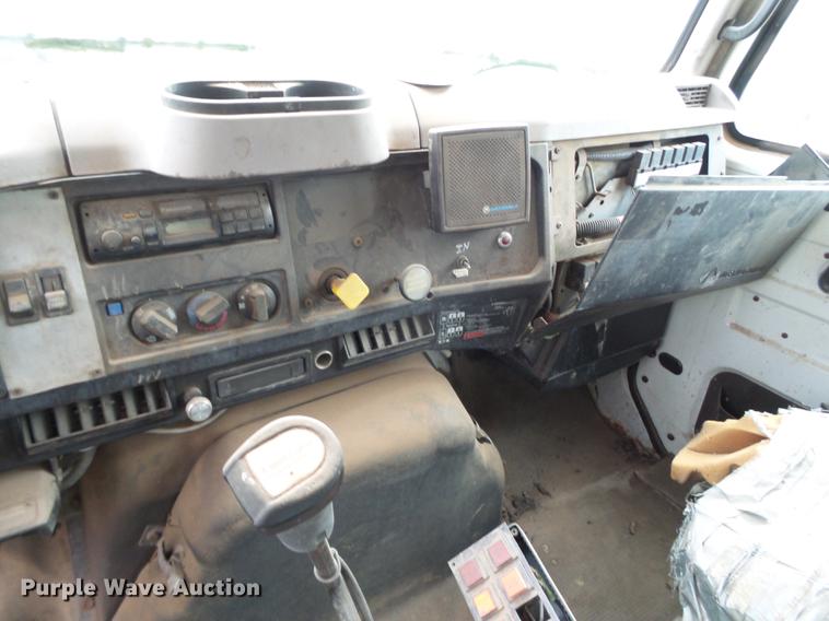 image for item DD1217 1996 International 4900 Crew Cab railroad service truck with crane