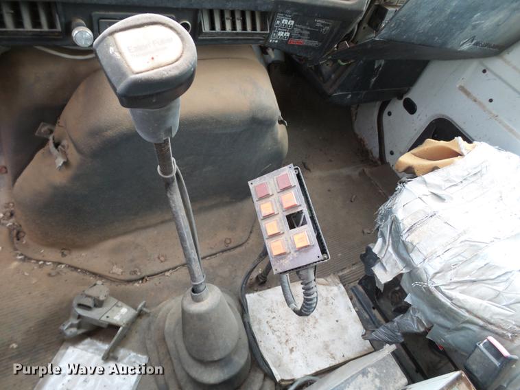 image for item DD1217 1996 International 4900 Crew Cab railroad service truck with crane