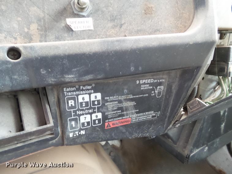 image for item DD1217 1996 International 4900 Crew Cab railroad service truck with crane