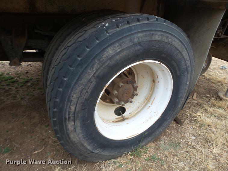 image for item DD1223 1998 International 4900 Crew Cab railroad service truck with crane