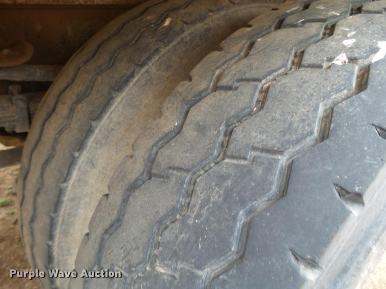 image for item DD1223 1998 International 4900 Crew Cab railroad service truck with crane