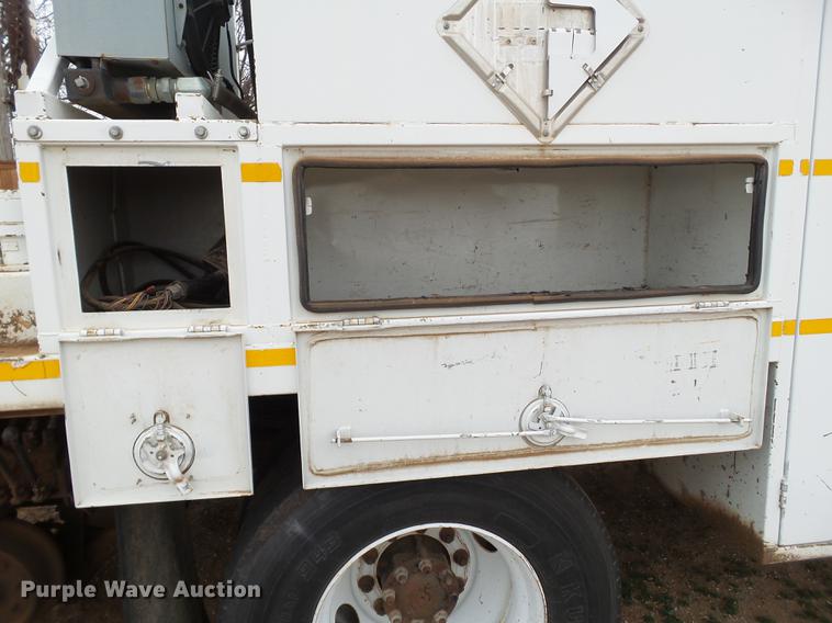 image for item DD1223 1998 International 4900 Crew Cab railroad service truck with crane