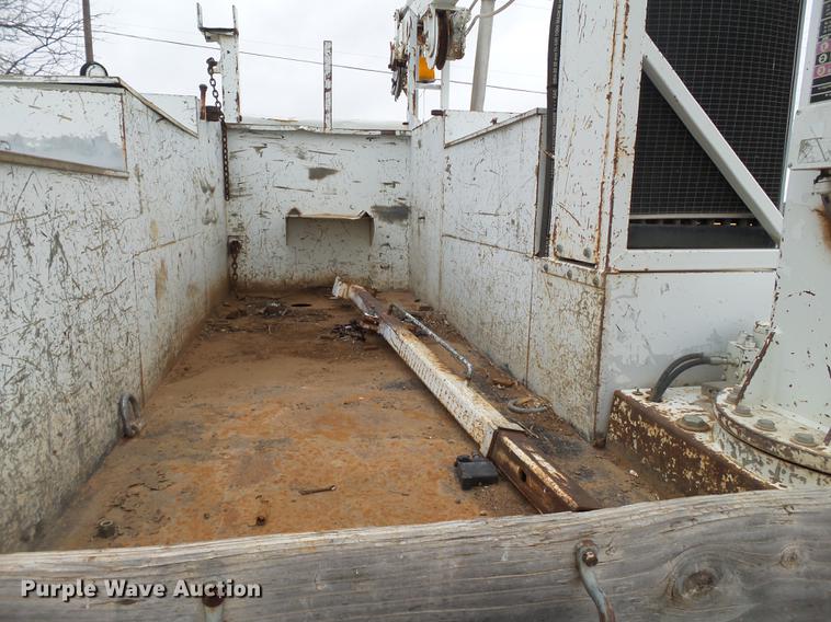 image for item DD1223 1998 International 4900 Crew Cab railroad service truck with crane