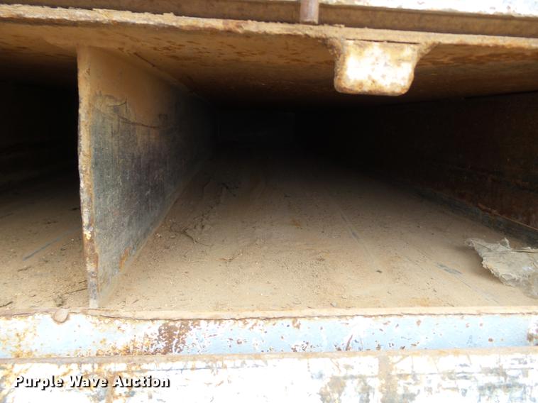 image for item DD1223 1998 International 4900 Crew Cab railroad service truck with crane