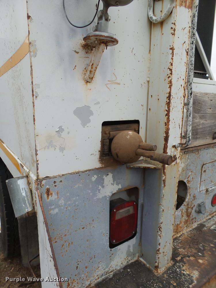 image for item DD1223 1998 International 4900 Crew Cab railroad service truck with crane